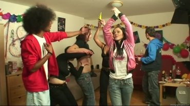 Teenagegroupsex - Manon