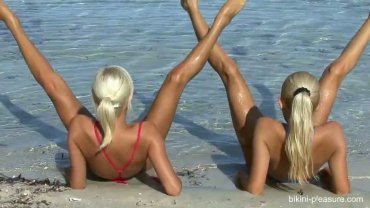 Bikini-Pleasure Lea T & Natalia B - With & Without I